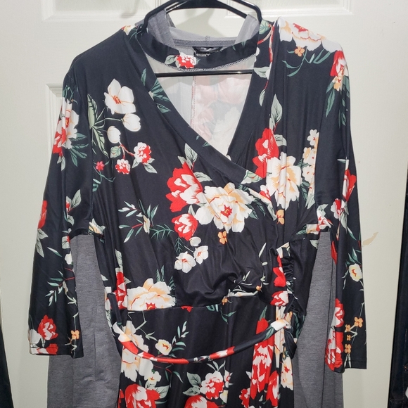 Floral Dress - Picture 1 of 4
